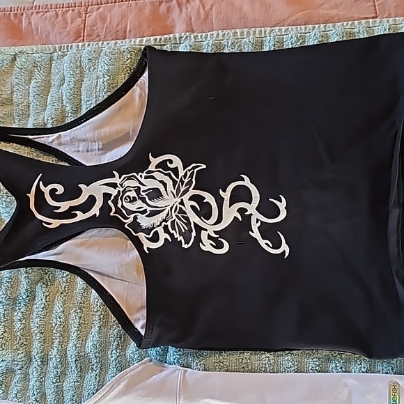 AWESOME BLUEFISH RACEBACK TANK - Picture 2 of 8